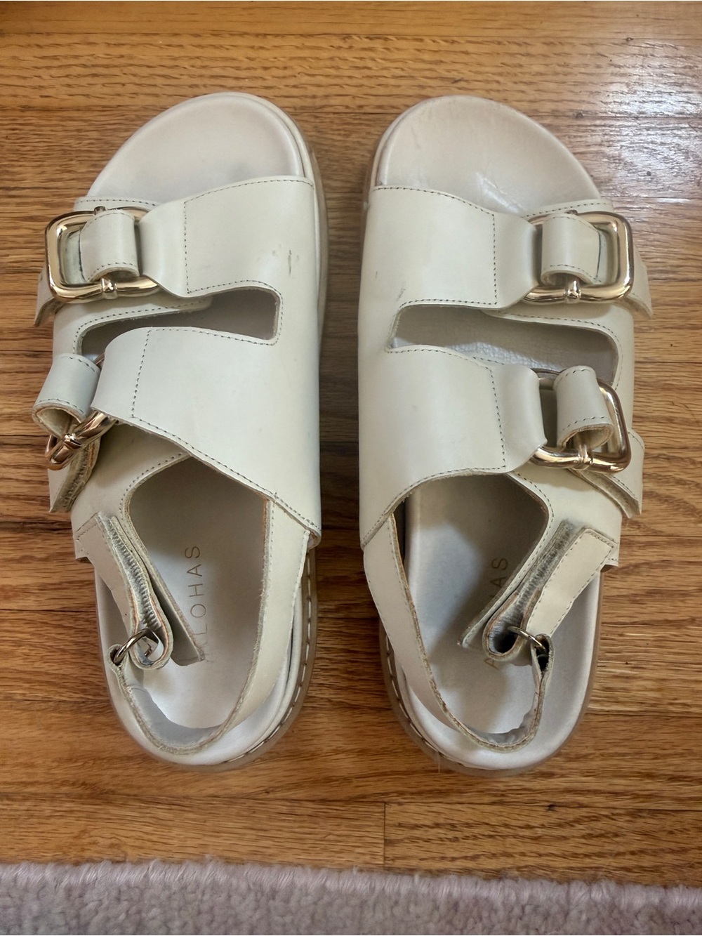 ALOHAS Cream Double-Buckle Slides with Gold Buckles